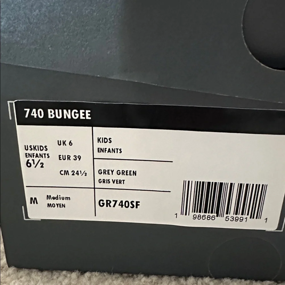 NWT New Balance 740 tennis shoes - Picture 3 of 6